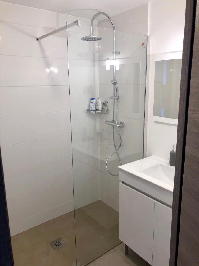 Appartement Neuf, Piscine, Terrasse, Vue Mer. Cannes Exterior foto